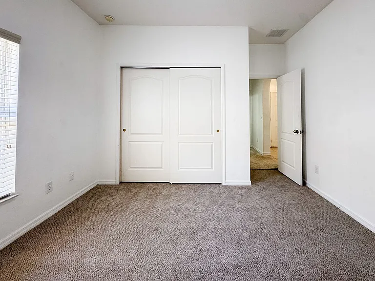 1108 Longville Cir — Photo 9