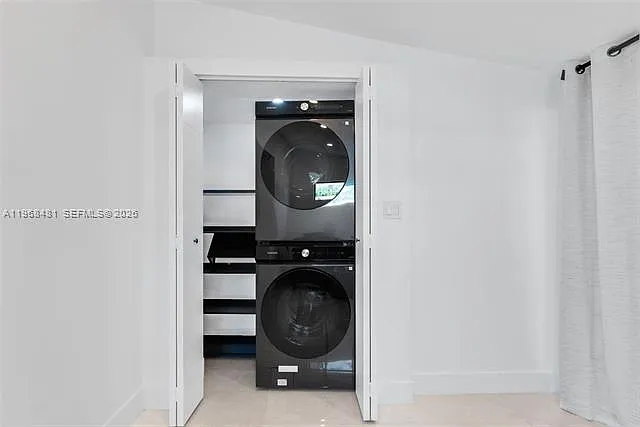231 NE 45th St #231 — Photo 27
