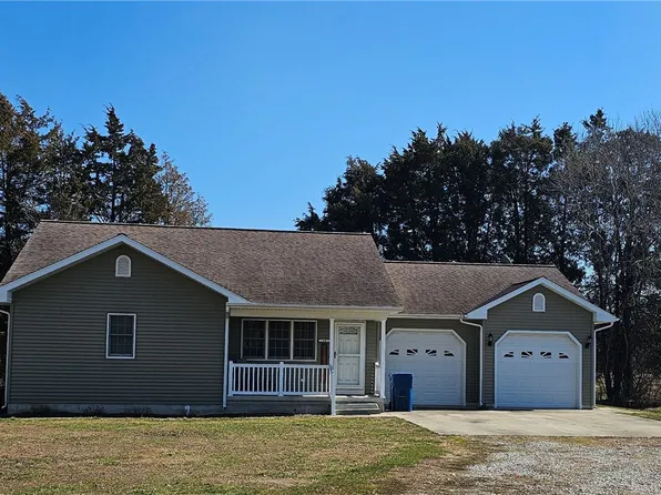 14 Evergreen Dr, Greenup, IL 62428