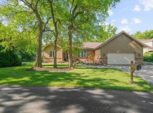 3500 Woodhill Dr, Port Clinton, OH 43452