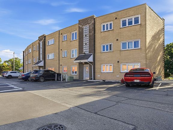 3rd image of 9510 S 86th Ave APT 305