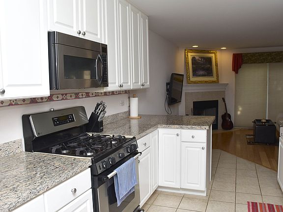 4th image of 1681 W Ethans Glen Dr