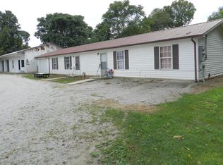 934 W Main St, Byrdstown, TN 38549