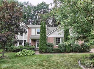 2456 Freeman Dr, Lake Orion, MI