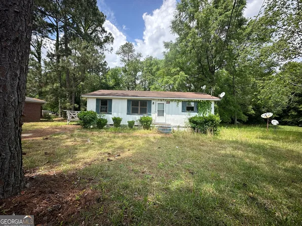 421 Vienna Cir, Fort Valley, GA 31030