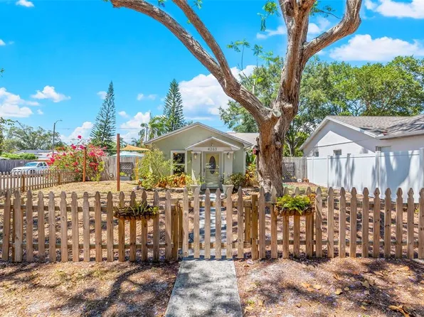 4263 Burlington Ave N, Saint Petersburg, FL 33713