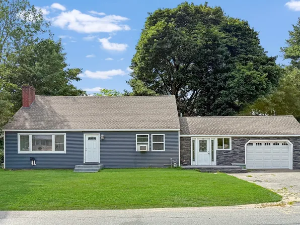 188 Oak St, Methuen, MA 01844