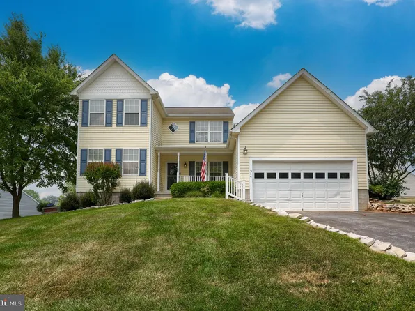 314 Majestic Cir, Dallastown, PA 17313