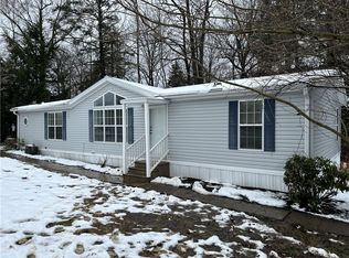 1559 Pinegrove Way, Erie, PA 16509