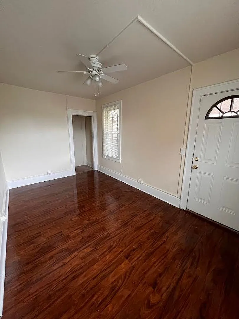 Building Photo - 1612 Mahoning Ave