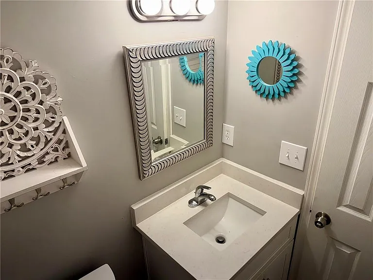 1059 Mariners Dr — Photo 21