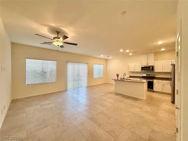1085 Gentle Swan St — Photo 2