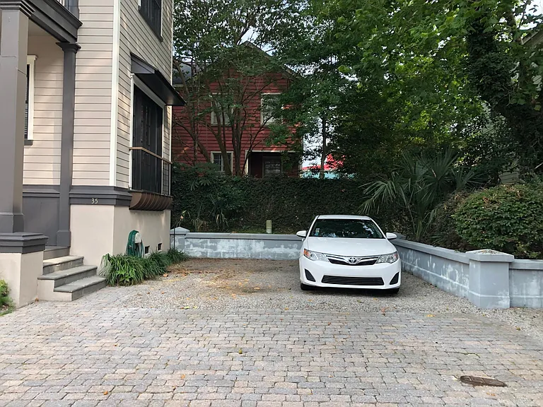 35 Hillary Ct — Photo 20