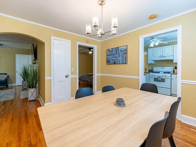 1803 Heath St — Photo 8