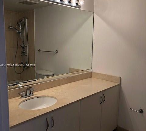 5th image of 1750 N Bayshore Dr APT 5008