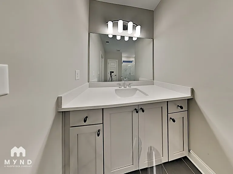576 Broadview Pl NE — Photo 18