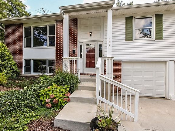 2nd image of 735 Park Ln