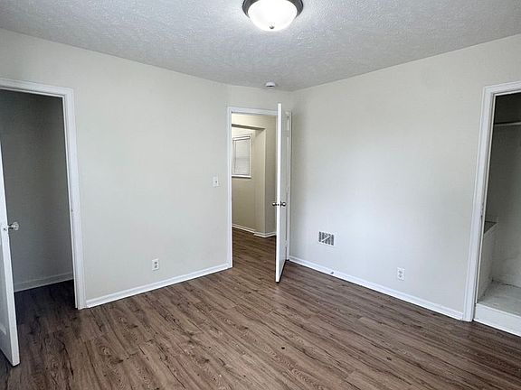 3rd image of 3628 1/2 S 24th St