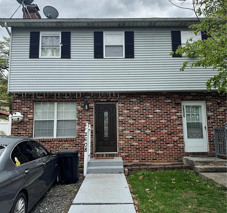 1st image of 2608 Arch St SW