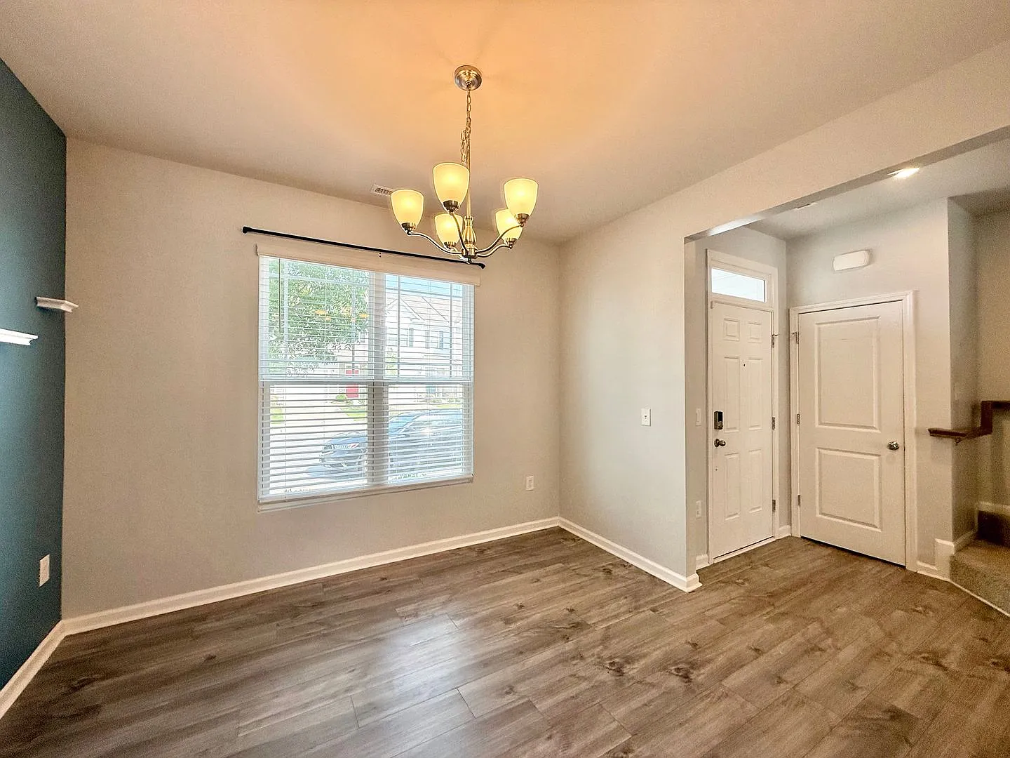 **Offering Refundable Application Fees & $100 Move In Promotion** Modern 3bd, 2.5ba Clayton Townh... — Photo 4