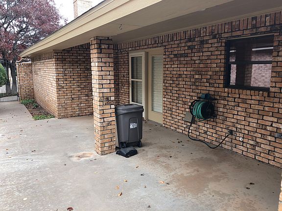 5th image of 106 Fannin Ave