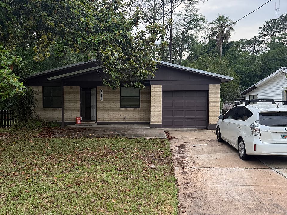 1st image of 4222 Packard Dr