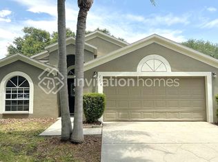 7616 Hampshire Garden Pl, Apollo Beach, FL 33572