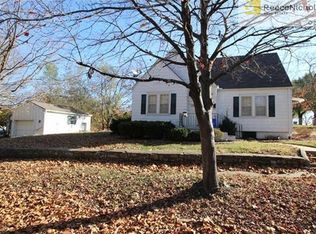 200 N Randolph St, Pleasant Hill, MO 64080