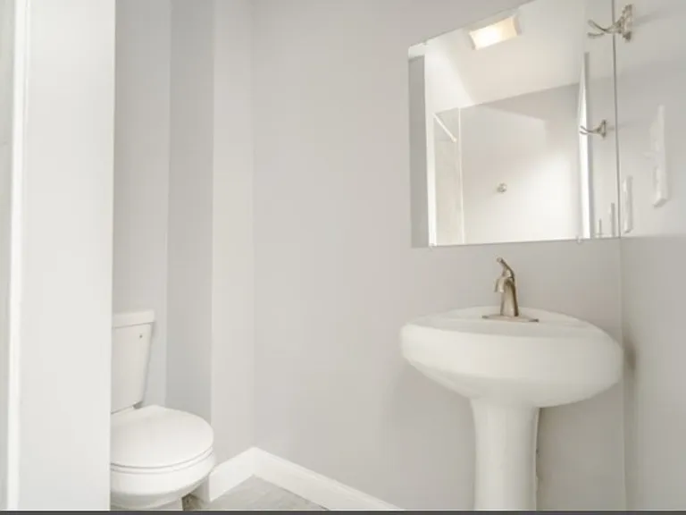 2 Howard St #4 — Photo 9