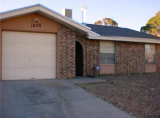 1659 Dave Elliott Dr, El Paso, TX 79936