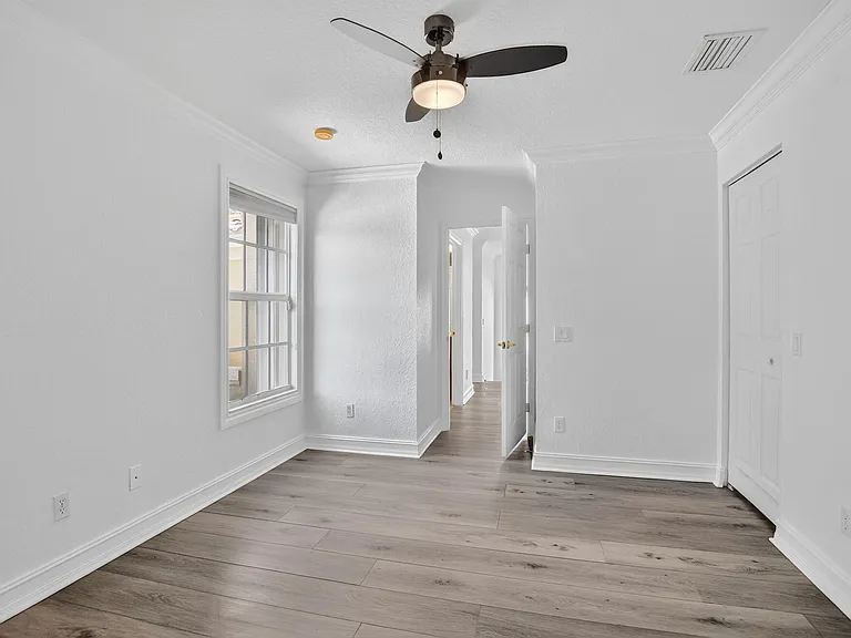 8326 Emerald Winds Cir — Photo 41