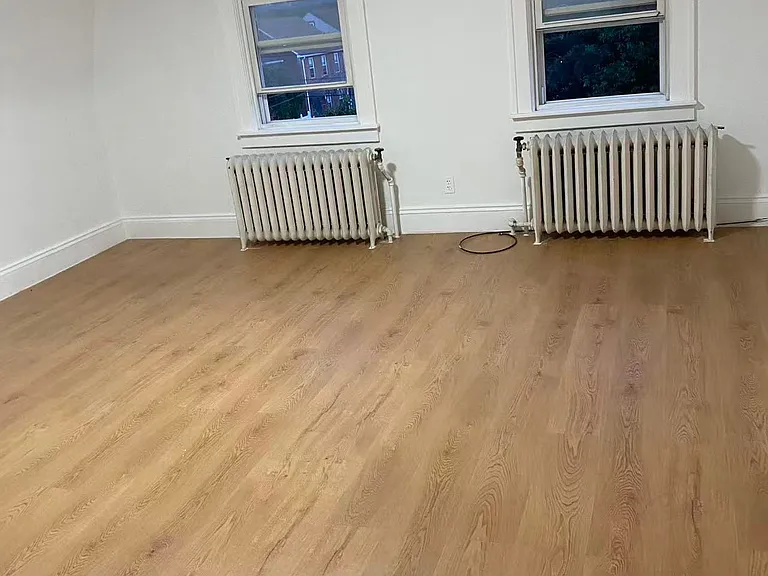 16219 Laburnum Ave #3 — Photo 2
