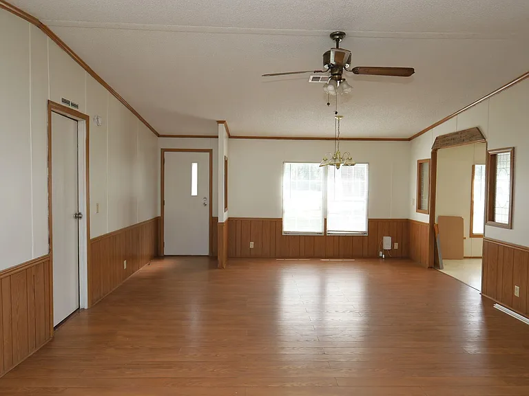 4180 Beaver Run Rd — Photo 2