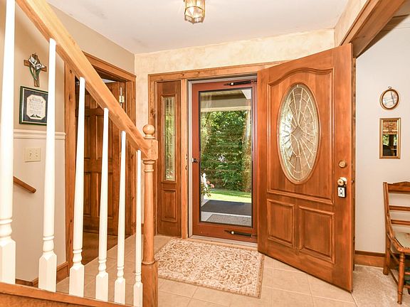4th image of S86W30445 Stonegate DRIVE