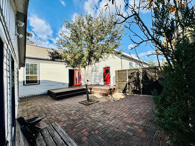 3913 Moore St — Photo 43