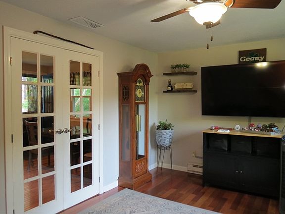 4th image of 17 Midridge Cir #17