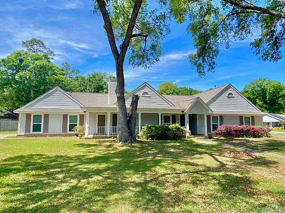 2nd image of 10160 Foxrun Rd