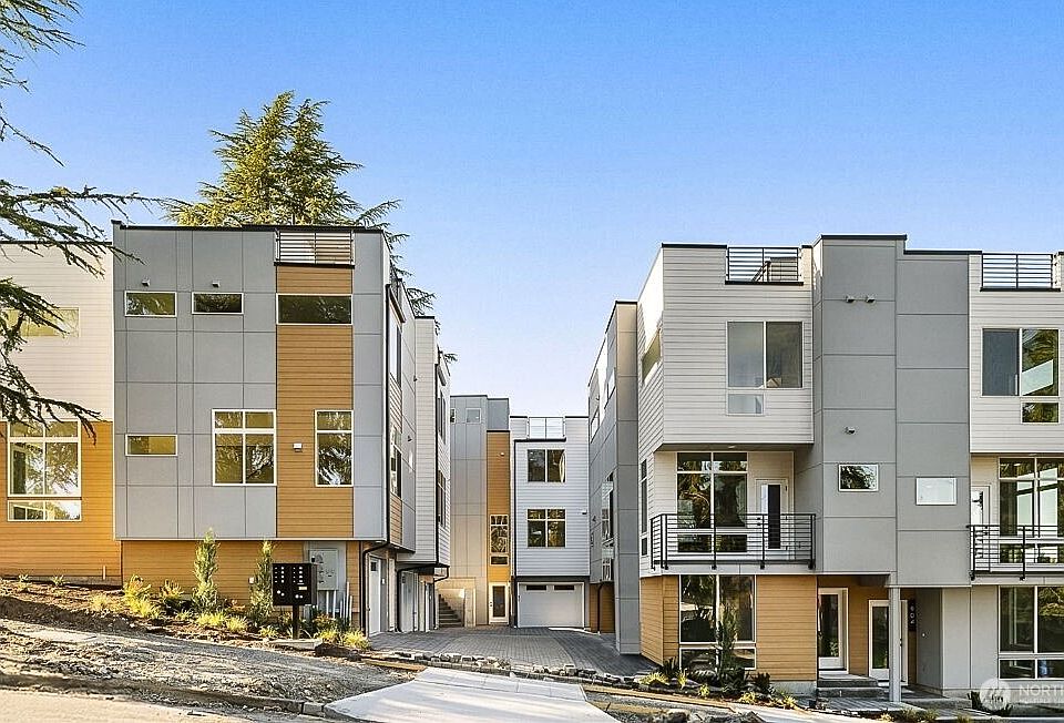 1st image of 902 N 86th Street