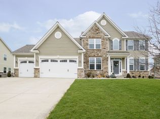 3224 Cimmaron Ash Dr, Zionsville, IN 46077