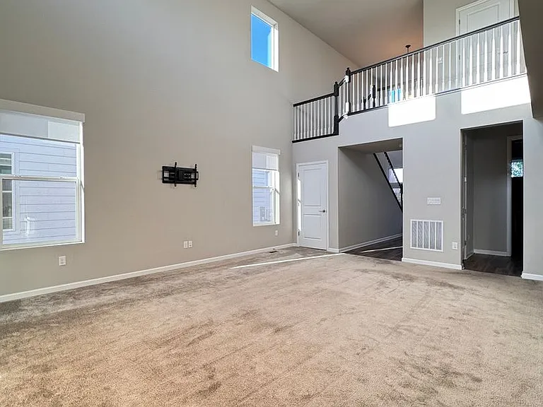 5043 Oakley Dr — Photo 5