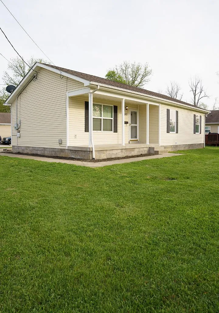 149 Haycraft St — Photo 1