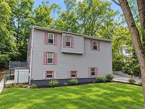3rd image of 59 Woodhull Landing Road