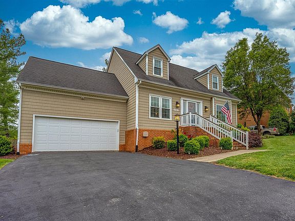 2nd image of 4767 Chippenham Dr