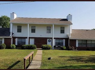 310 W 4th St APT B, Kennedale, TX 76060