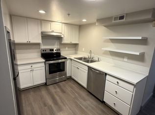 927 NW 24th Ave UNIT 2, Portland, OR 97210