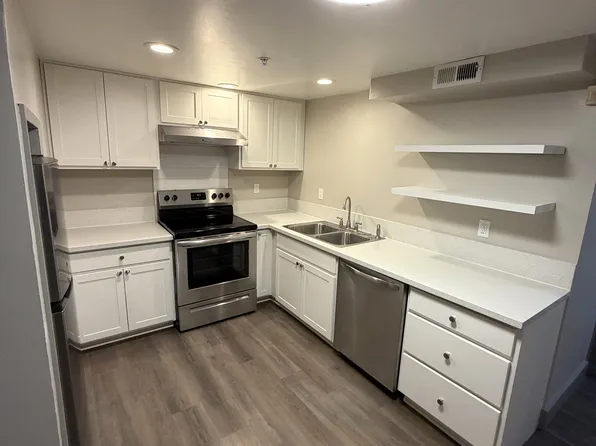 927 NW 24th Ave Unit 2, Portland, OR 97210