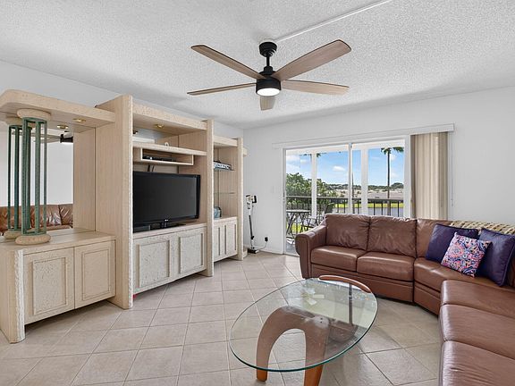 3rd image of 6936 Huntington Ln APT 403