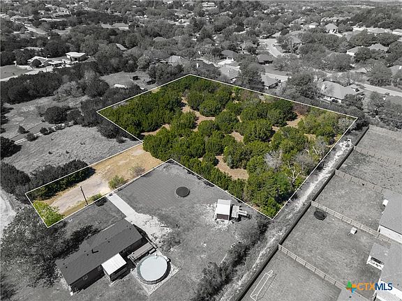 2nd image of 1600 Pueblo Trce