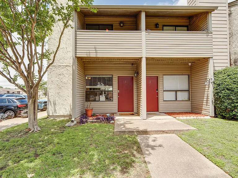 1900 Dartmouth St #G1 — Photo 2
