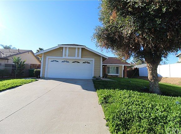 5th image of 15327 Los Estados St
